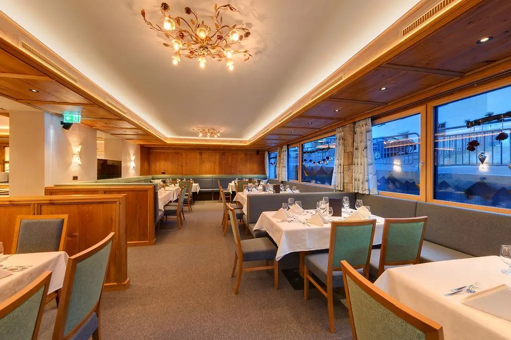 Hotel Jaegerhof Ischgl 4*,