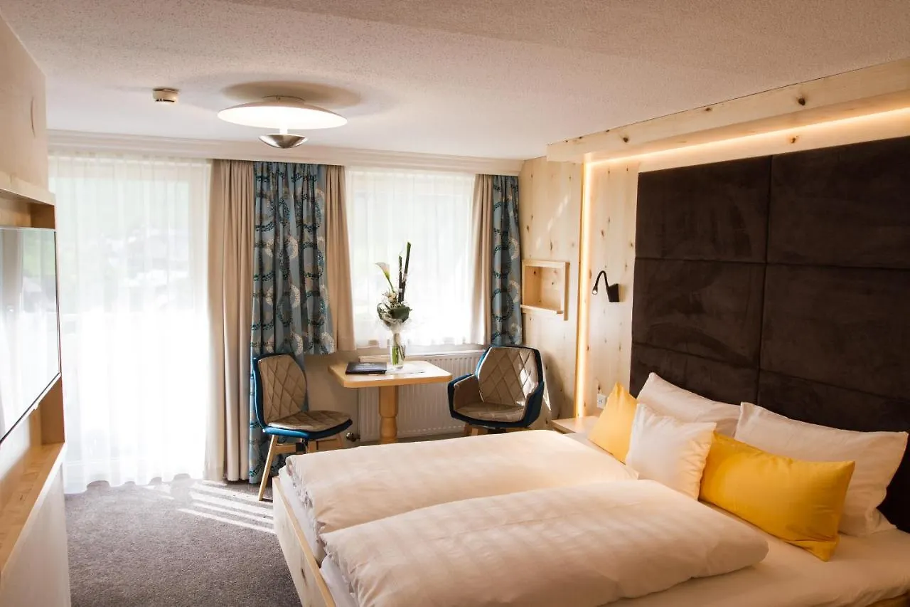 Hotel Jaegerhof Ischgl 4*,
